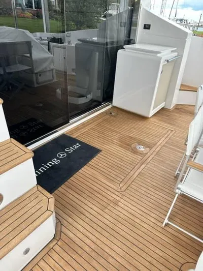 Shining Star Yacht Photos Pics Cockpit