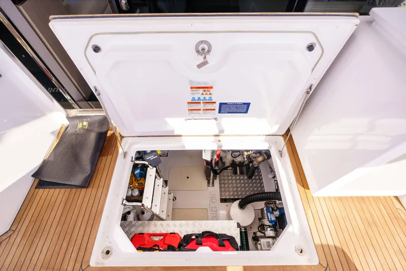 Shining Star Yacht Photos Pics Cockpit Engine Room Access