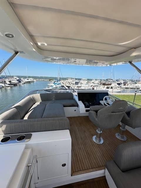 2020 Azimut 66 