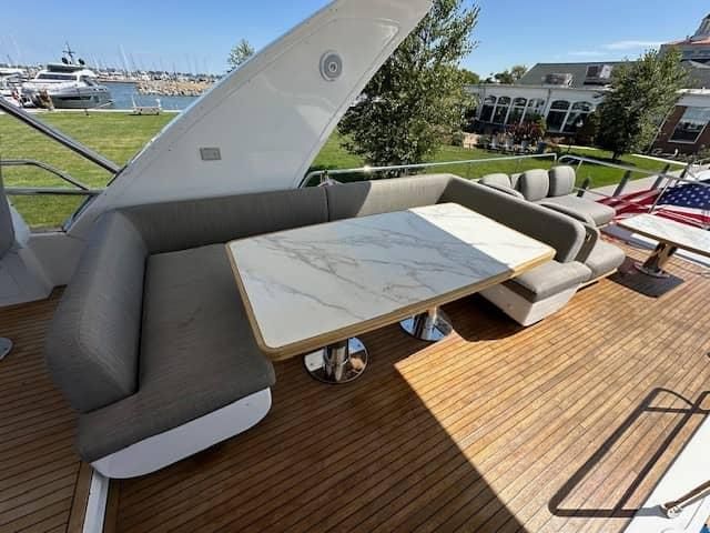 2020 Azimut 66 