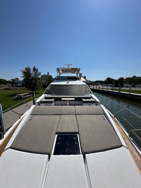 2020 Azimut 66 