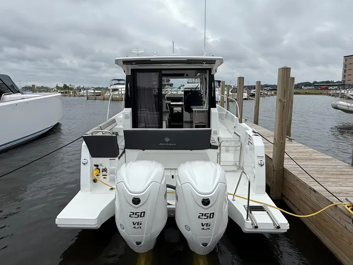  Yacht Photos Pics 2024 Jeanneau NC Weekender 895 Series 2 docked with twin 250 V6 engines.