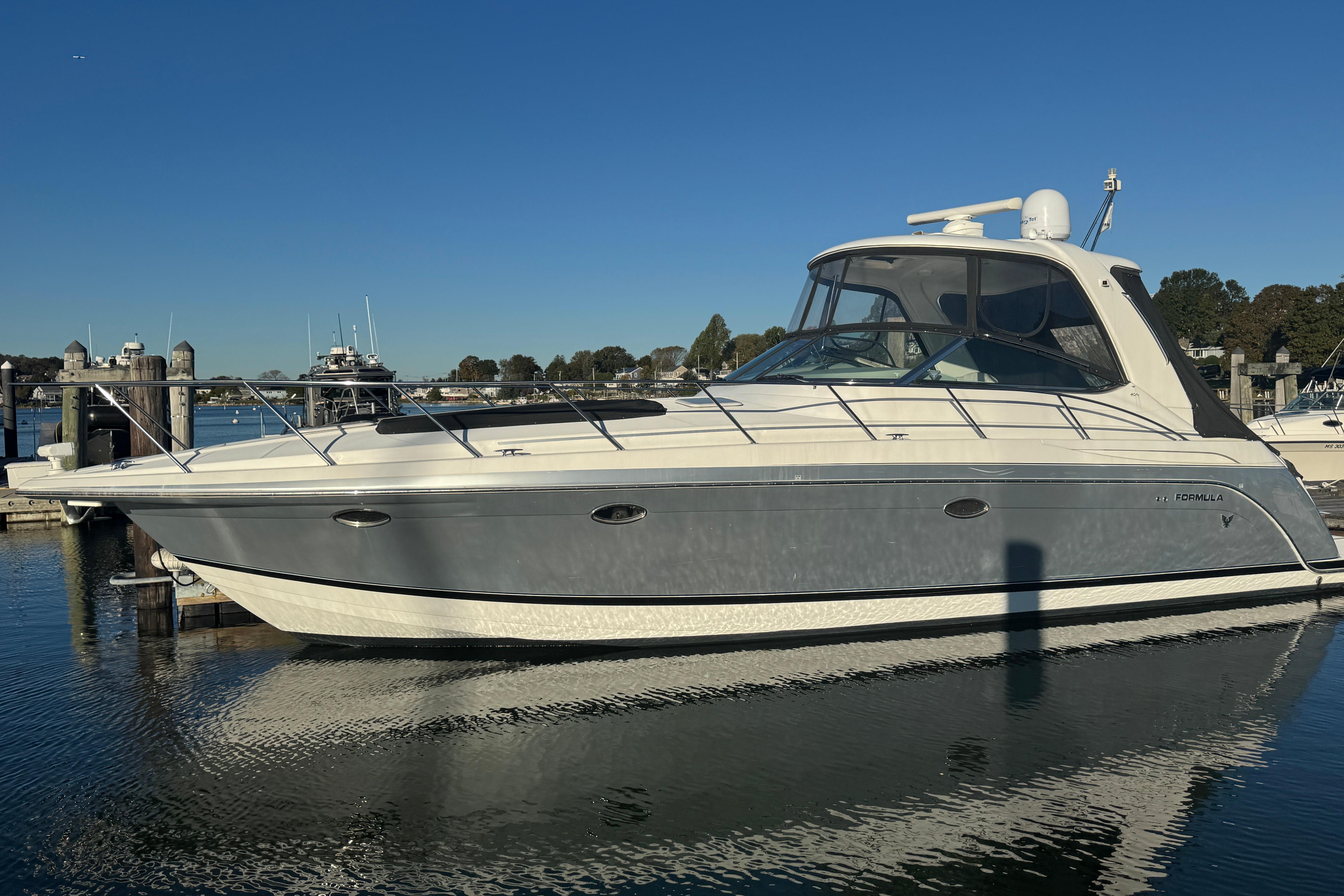 Formula 40 Performance Cruiser