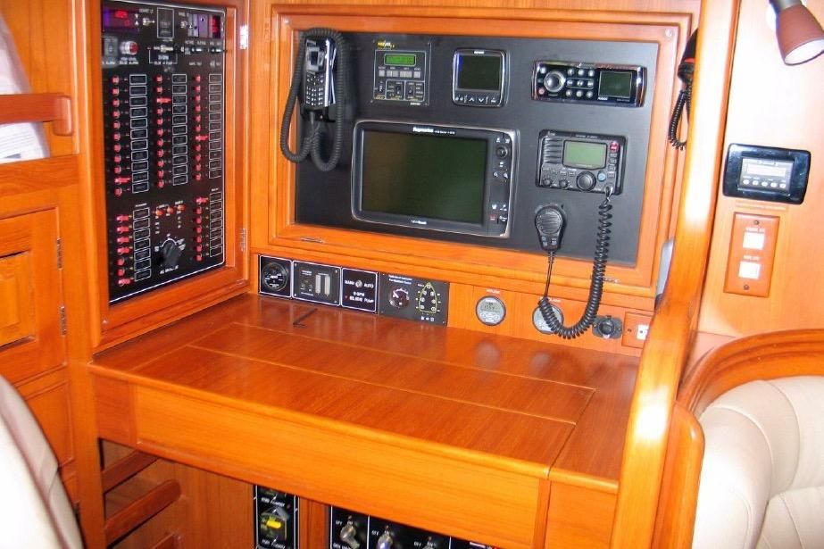 2012 Hylas 46 