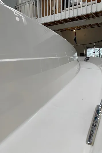  Yacht Photos Pics 1997 Bayliner Pilothouse boat, sleek white hull, indoor display.