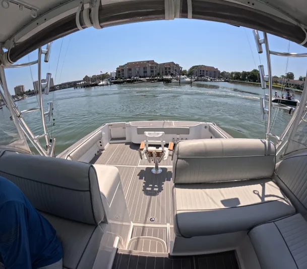  Yacht Photos Pics 2004 Stamas 370 Express boat interior with waterfront view and seating area.