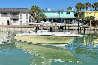 Century 3200 Center Console