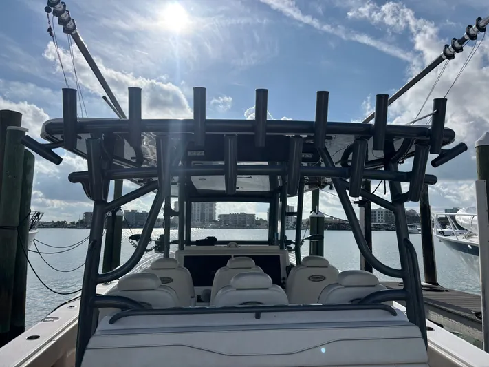  Yacht Photos Pics 2023 INVINCIBLE 46 CAT - Image 29