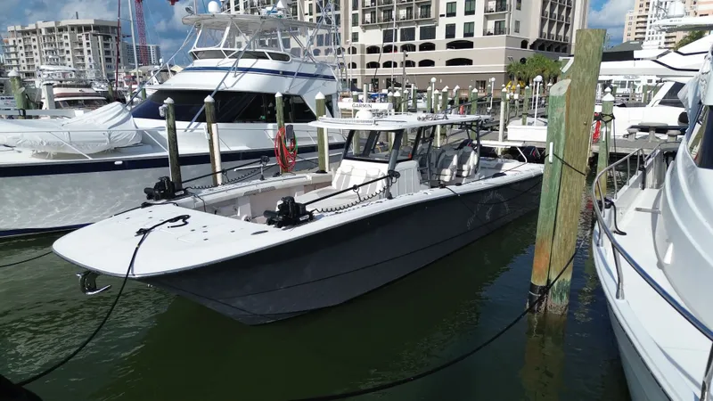  Yacht Photos Pics 2023 INVINCIBLE 46 CAT - Image 3