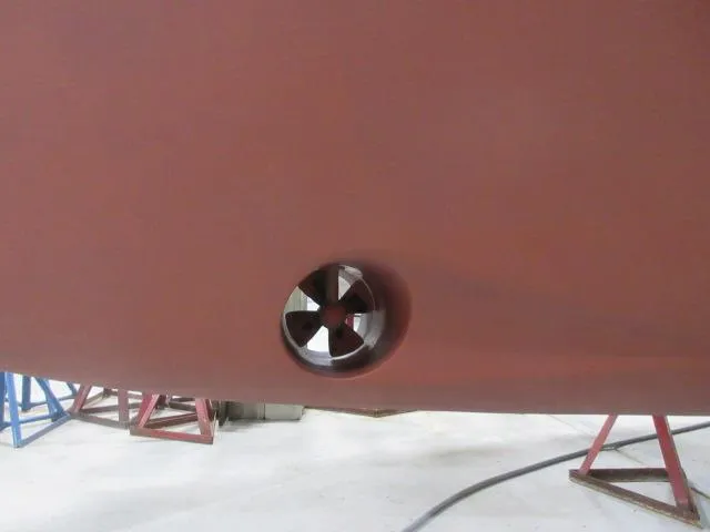  Yacht Photos Pics Close-up of 2003 Legacy Yachts 34 Sedan hull with bow thruster.