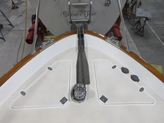  Yacht Photos Pics 2003 Legacy Yachts 34 Sedan bow with anchor and deck fittings.