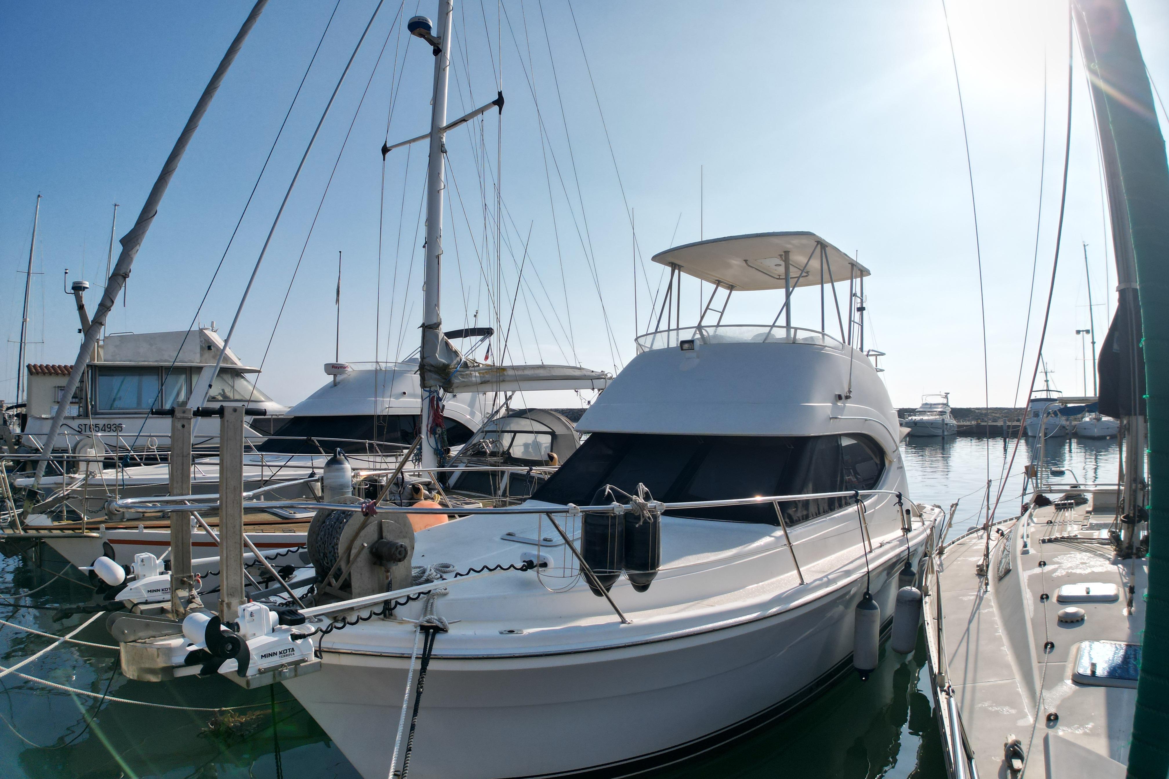 2005 Riviera 33 Flybridge