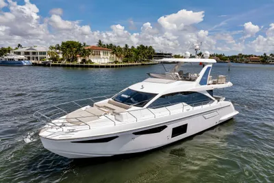 Azimut Fly 60
