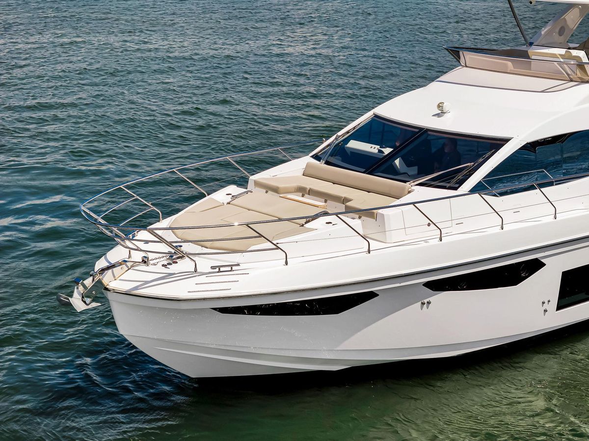 2022 Azimut 60 