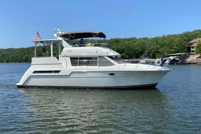 Carver 405 Motor Yacht