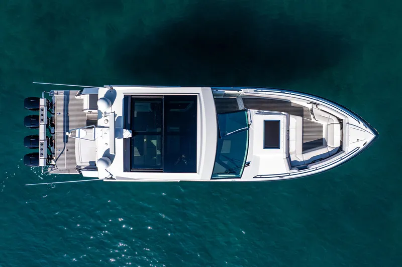  Yacht Photos Pics Overhead view of 2017 Formula 430 All Sport Crossover boat on clear water.