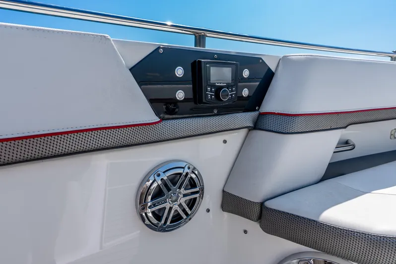  Yacht Photos Pics 2017 Formula 430 All Sport Crossover boat interior with audio system and speaker.