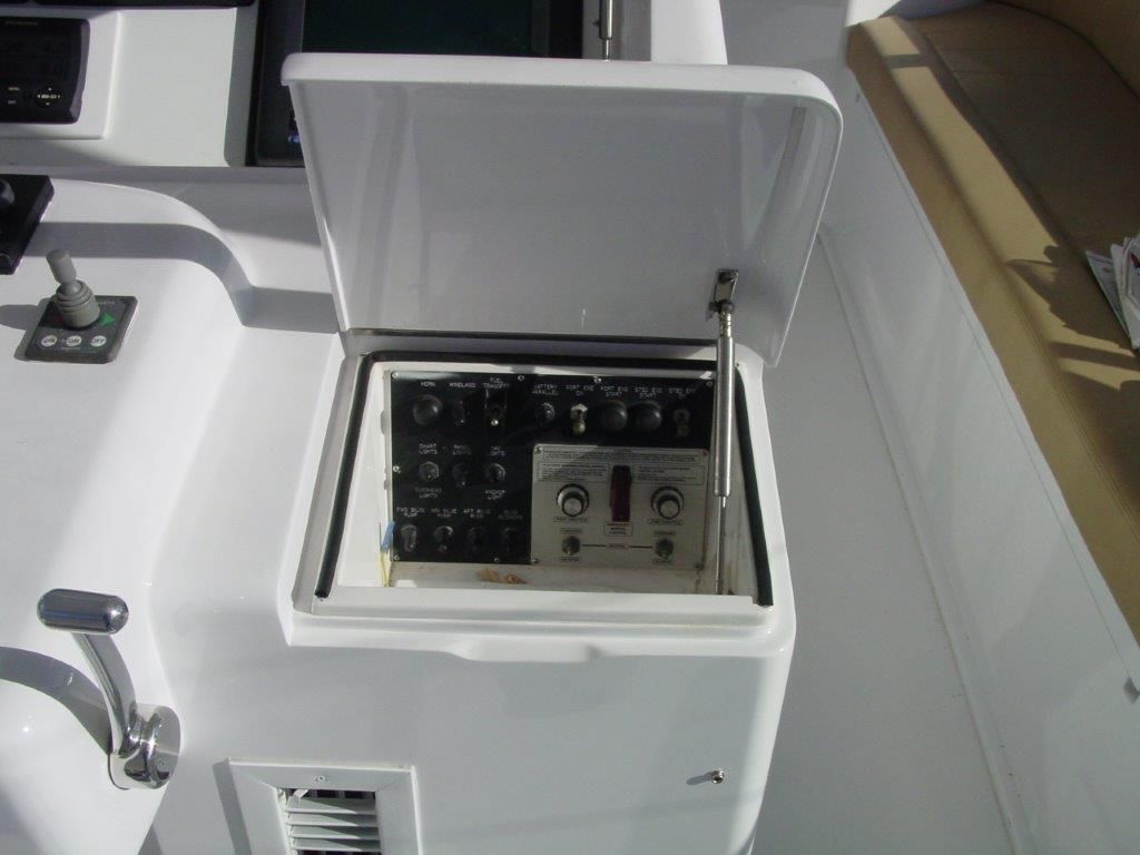 2005 Viking 56 