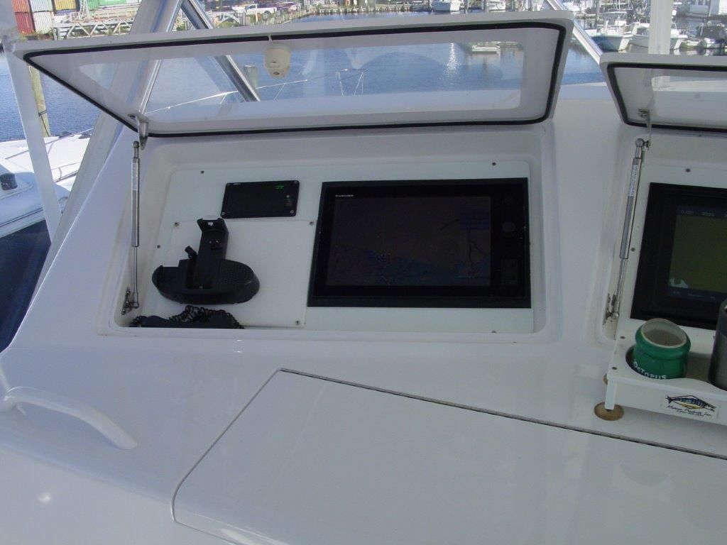 2005 Viking 56 