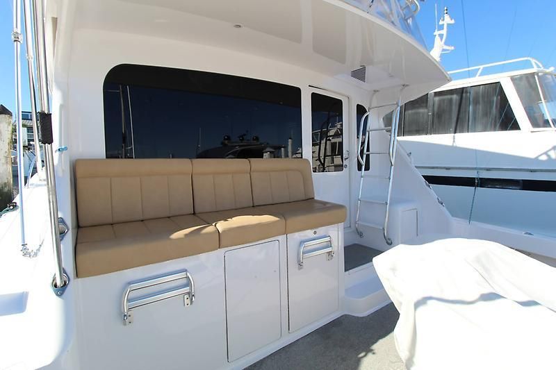 2005 Viking 56 