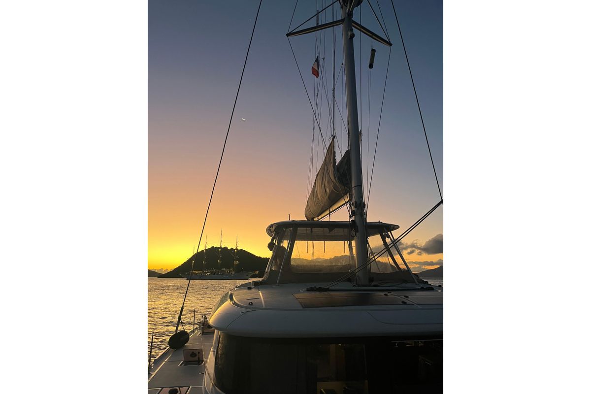 2022 Lagoon 46 