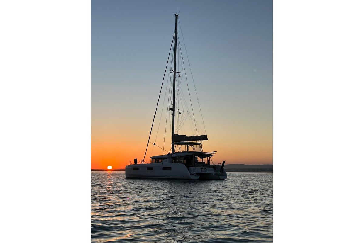 2022 Lagoon 46 