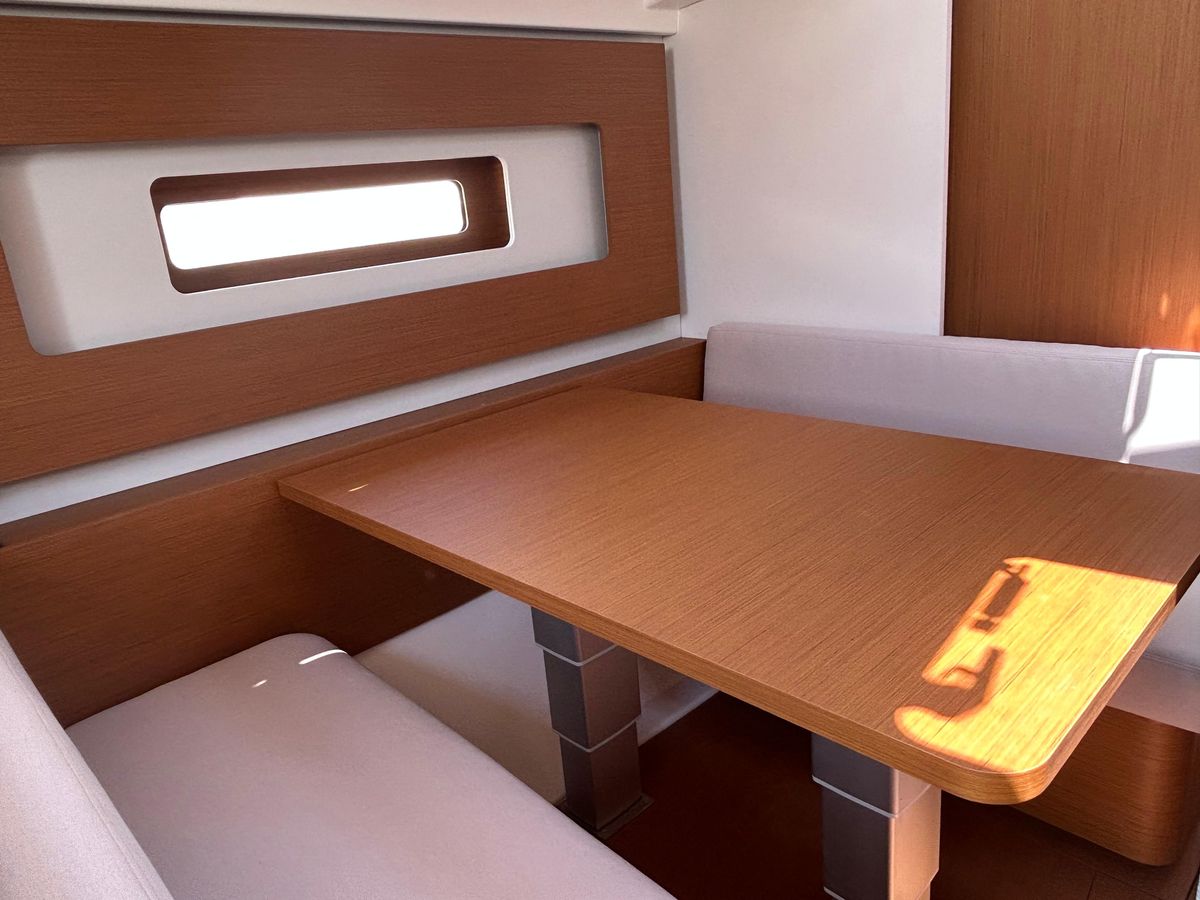 2024 Beneteau 46 