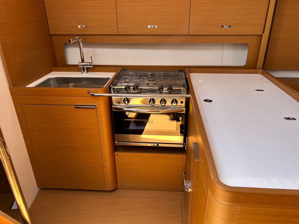 2024 Beneteau 46 