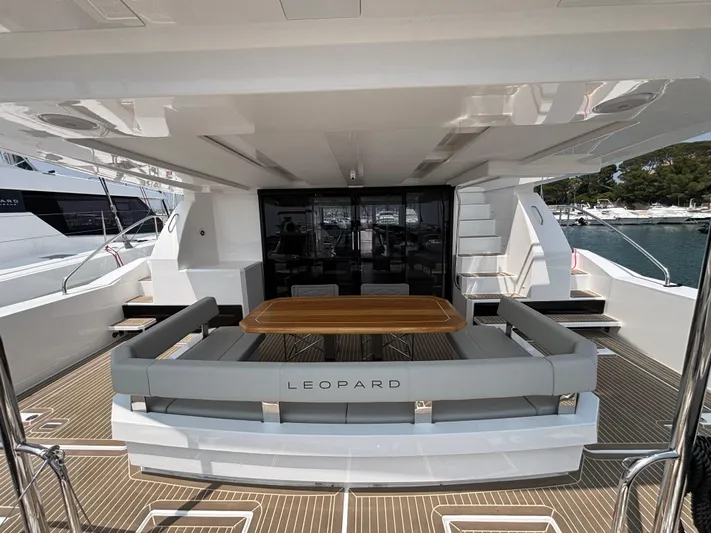 B8094 Yacht Photos Pics 