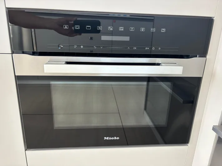 B8094 Yacht Photos Pics 