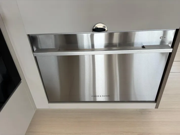 B8094 Yacht Photos Pics 