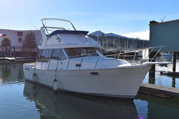 1989 Bayliner 3288 Motor Yacht