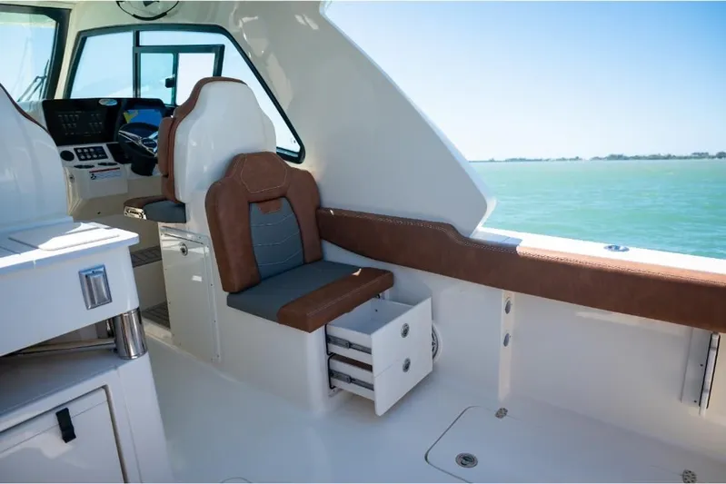  Yacht Photos Pics 2023-Scout-350-LXZ-MarineMax