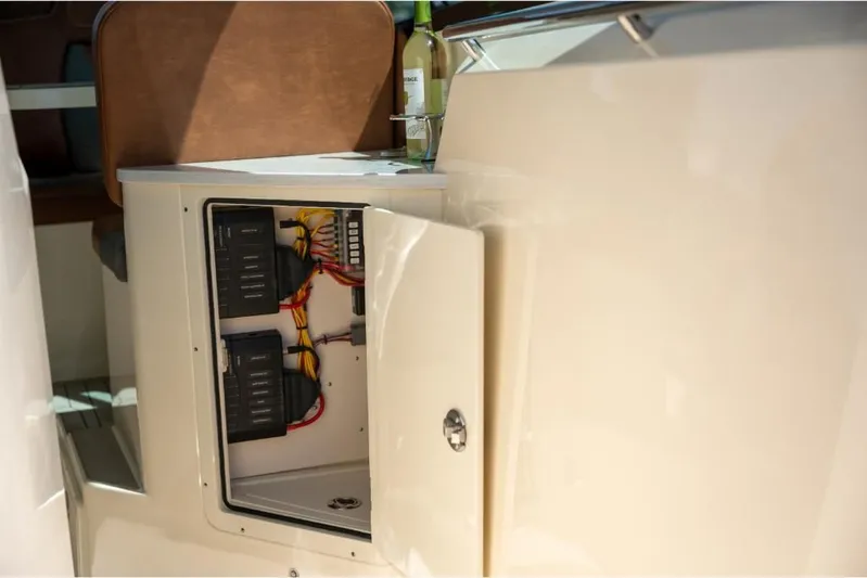  Yacht Photos Pics 2023-Scout-350-LXZ-MarineMax