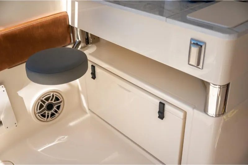  Yacht Photos Pics 2023-Scout-350-LXZ-MarineMax