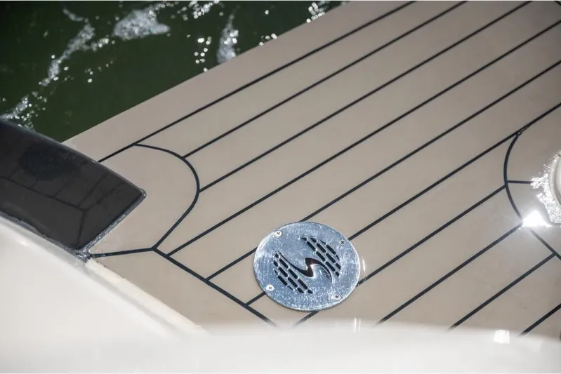  Yacht Photos Pics 2023-Scout-350-LXZ-MarineMax