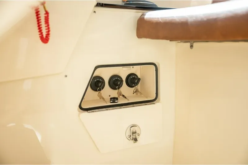  Yacht Photos Pics 2023-Scout-350-LXZ-MarineMax