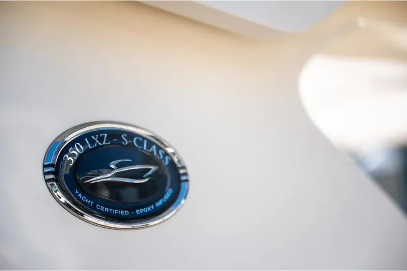  Yacht Photos Pics 2023-Scout-350-LXZ-MarineMax