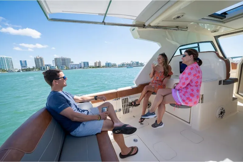  Yacht Photos Pics 2023-Scout-350-LXZ-MarineMax