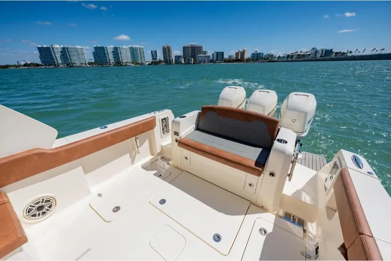  Yacht Photos Pics 2023-Scout-350-LXZ-MarineMax