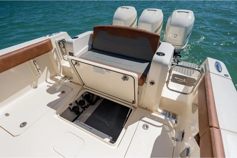  Yacht Photos Pics 2023-Scout-350-LXZ-MarineMax