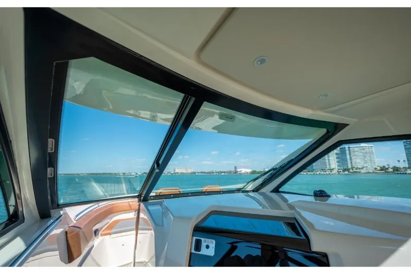  Yacht Photos Pics 2023-Scout-350-LXZ-MarineMax