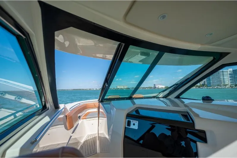  Yacht Photos Pics 2023-Scout-350-LXZ-MarineMax