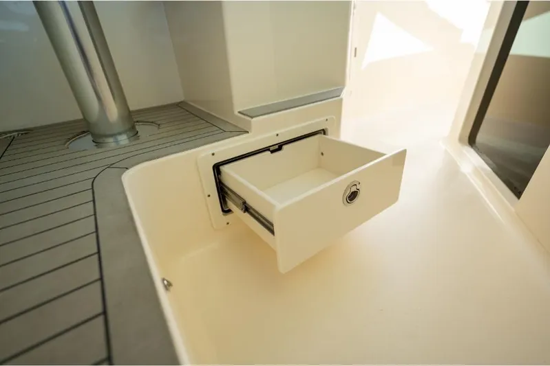  Yacht Photos Pics 2023-Scout-350-LXZ-MarineMax