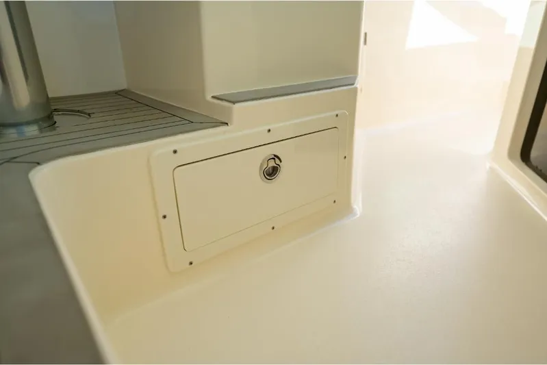  Yacht Photos Pics 2023-Scout-350-LXZ-MarineMax