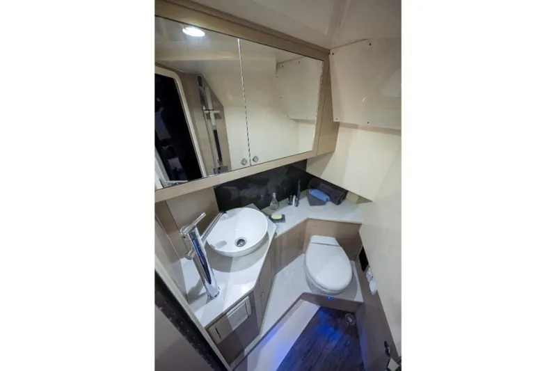  Yacht Photos Pics 2023-Scout-350-LXZ-MarineMax