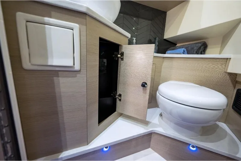  Yacht Photos Pics 2023-Scout-350-LXZ-MarineMax