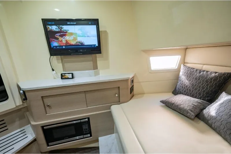  Yacht Photos Pics 2023-Scout-350-LXZ-MarineMax