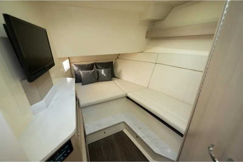  Yacht Photos Pics 2023-Scout-350-LXZ-MarineMax