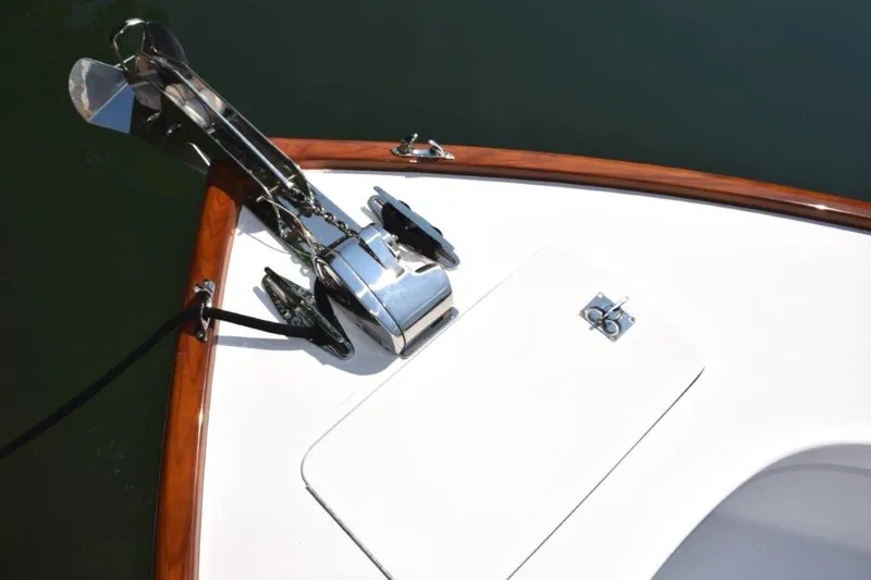 43' Jim Smith Walkaround Yacht Photos Pics Lewmar windlass with stainless chute and plow anchor